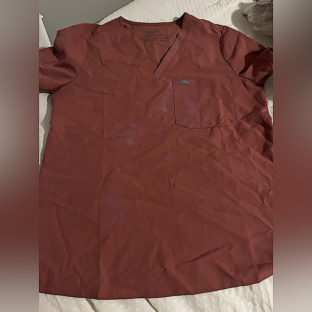 FIGS. Catarina scrub top. Size M. Mauve.